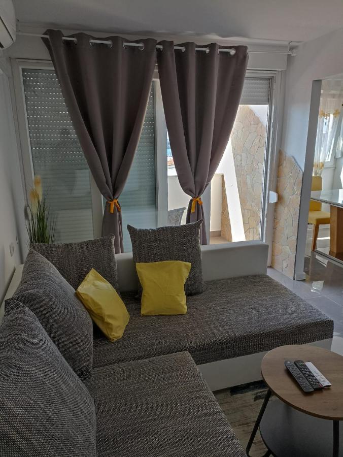 Beetlejuice Apartments Šibenik Buitenkant foto